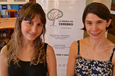 Soledad Gonzalo Cogno junto con su Directora de Doctorado, Inés Samengo.