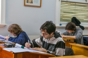 El 4 de mayo se tomará el examen de carreras de grado y maestrías 2018 - Créd: Chiwi Giambirtone / Prensa IB