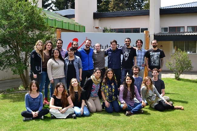 Los 25 becarios se formaron en distintas temáticas de la física médica con expertos de Argentina y del exterior (Crédito: Prensa Instituto Balseiro).