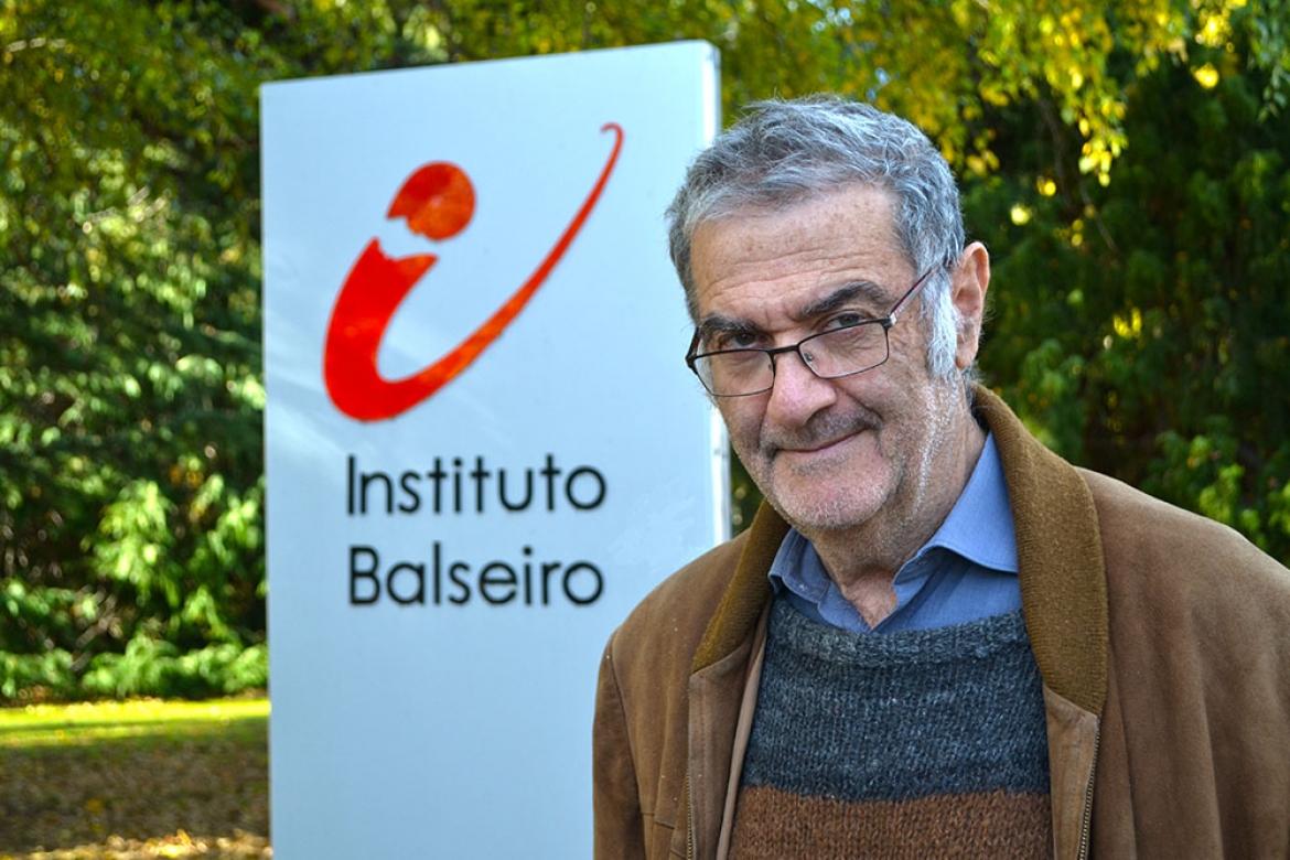 El Premio Nobel Serge Haroche visitó el Balseiro como integrante de un comité internacional. Crédito Laura García Oviedo / Prensa IB