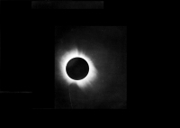 Imagen del eclipse solar de 1919, del reporte de Sir Arthur Eddington. Crédito Wikipedia.