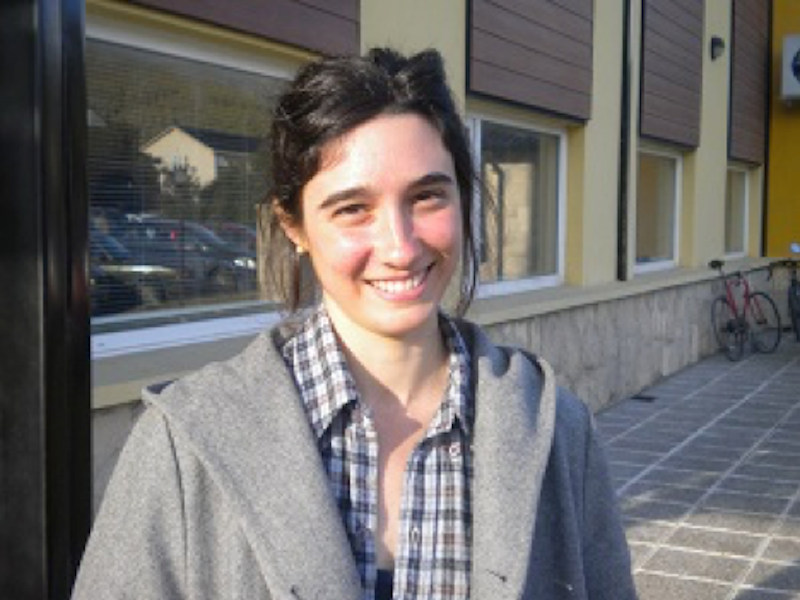 INSCRIPCIÓN A “BECAS DE VERANO” 2014 EN EL BALSEIRO — ENTREVISTA A ELOISA CUESTAS: “TRABAJAR EN EL LABORATORIO ME GUSTÓ MUCHO”