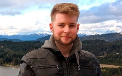 ENTREVISTA A LUCAS GRIGOLATO Y LAURA CRUZ- INGRESO AL IB. PARTE 1: “SI PUDIERA VIAJAR EN EL TIEMPO, ME DIRÍA A MÍ MISMO QUE LLEVE UN RELOJ AL EXAMEN Y QUE NO ME CONFÍE CON QUE EL AULA VA A TENER UNO”