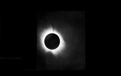 SE REALIZÓ UN COLOQUIO EN EL BALSEIRO SOBRE EINSTEIN Y EL ECLIPSE DE 1919