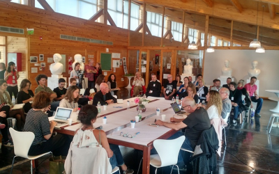 ARTE Y CIENCIA EN UN ENCUENTRO CON IDEAS EN EL BALSEIRO