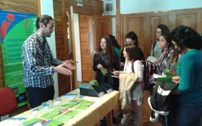 EL BALSEIRO PARTICIPÓ EN EXPO-UNIVERSITARIA 2013 DE VILLA LA ANGOSTURA