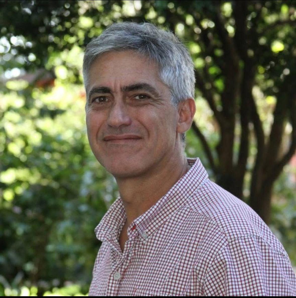 Comunicado por el fallecimiento del egresado y ex profesor del IB Gustavo Buscaglia