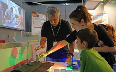 Entre laberintos, libros y mucha imaginación, el Balseiro participó en la edición 50 de la Feria del Libro
