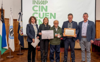 El Instituto Balseiro rindió homenaje a la empresa INVAP por su cumpleaños 50